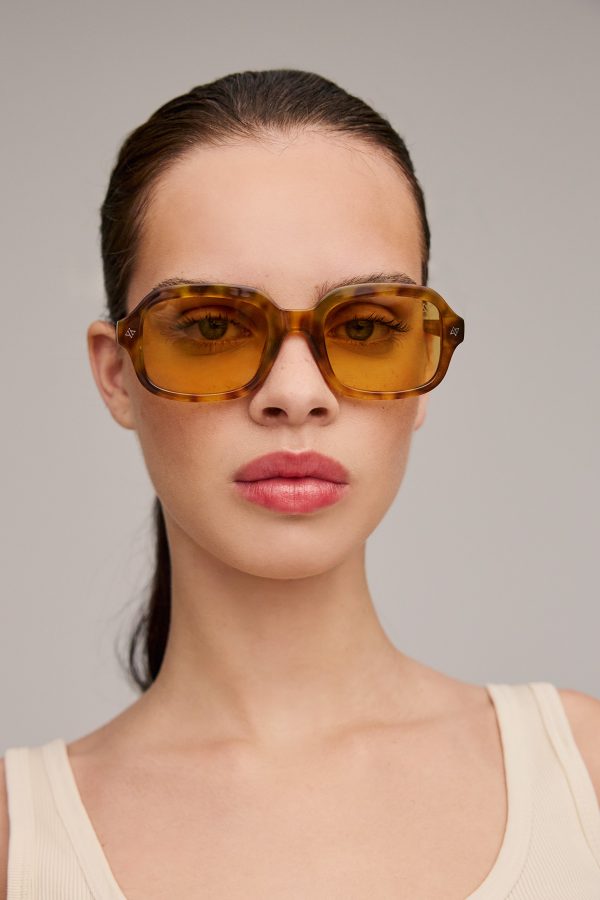 2025_02_03-AV1214-600x900