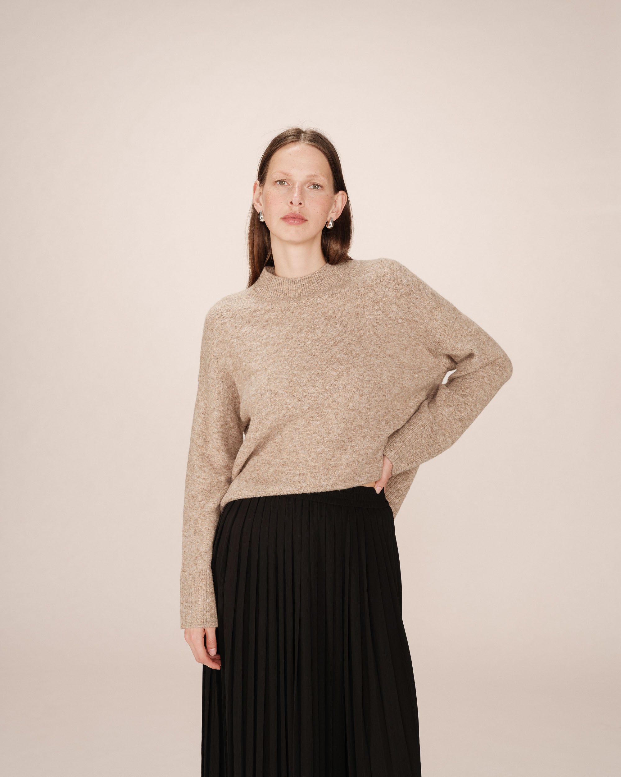 FW2517045-GREIGE___P4_0289149d-5ae8-43f1-84bd-25d2ec02b3ac