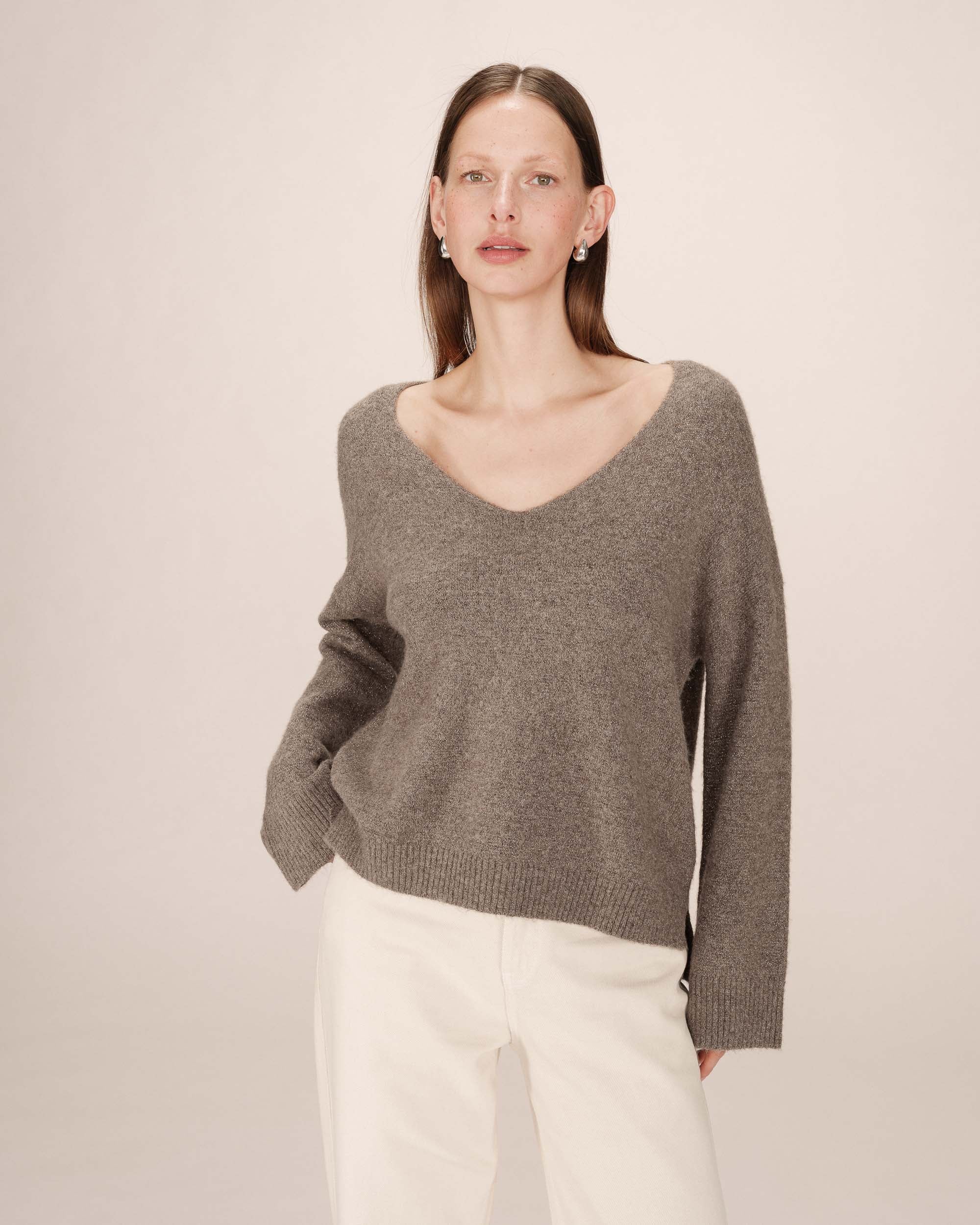 FW2517067-TAUPE_e53158d0-6dca-443e-8674-3b151a612e8d