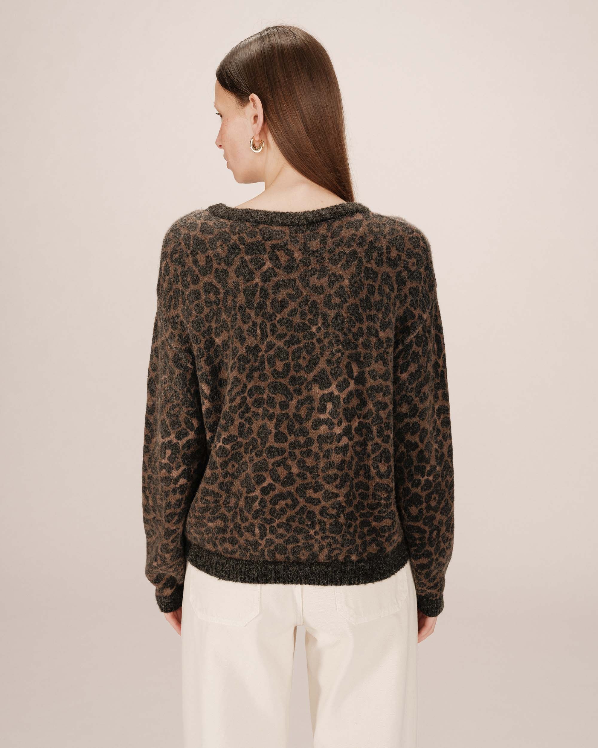 FW2517096-LEOPARD___P5_17af9e77-ab85-4739-a172-76f7bf2e9477