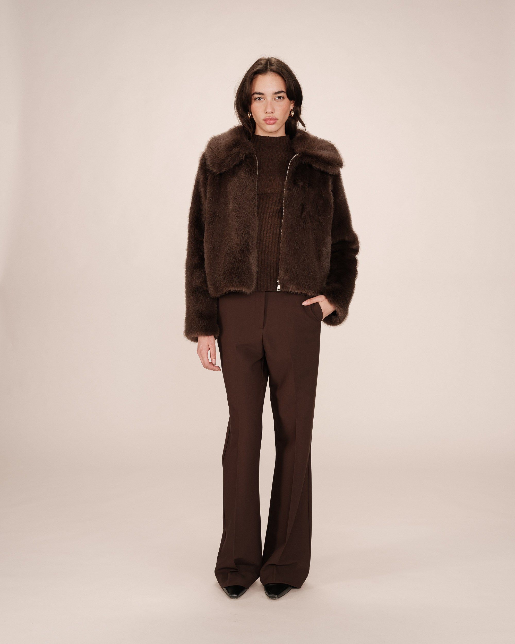 FW2519019-CHOCOLAT___P3_4d4ba777-4771-4c6e-b54f-1ec62b5b3dff